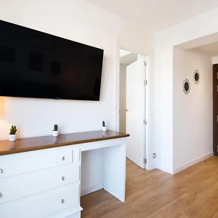Aloha Marina Private 1st Line Ocean Carihuela Appartement
